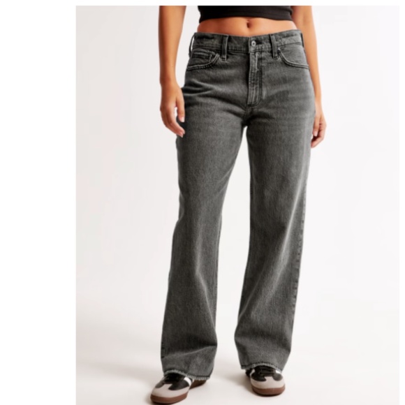 NWT A&F Curve Love Low Rise Baggy Jean - Picture 1 of 9